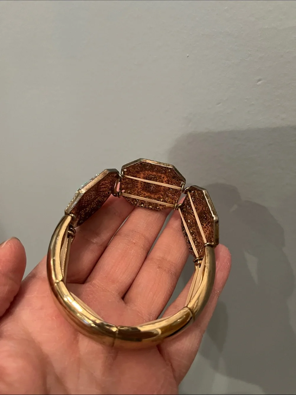 Vintage-Style Stretch Gold Bracelet with Mint Green and White Stones